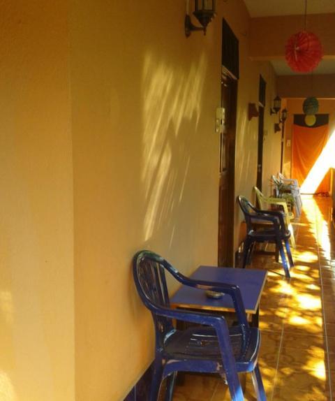 Pinto Guest House 칸돌림 객실 사진