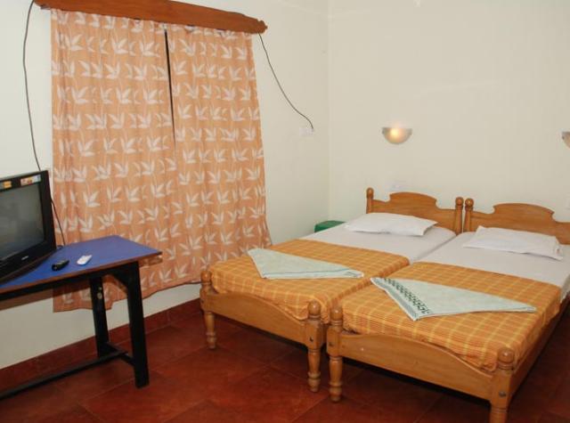 Pinto Guest House 칸돌림 객실 사진